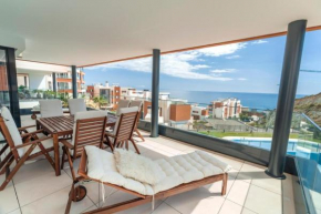 Stunning modern apartment in Middel Views Higueron